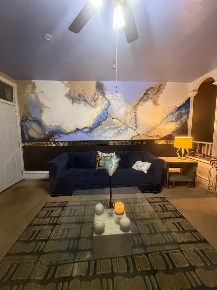 Lux White & Black Marble Room At Versace Playhouse - King of Prussia, PA