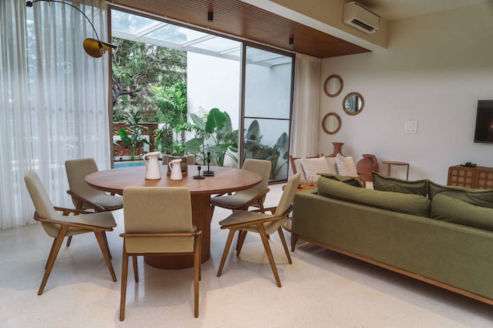 Living room image 10