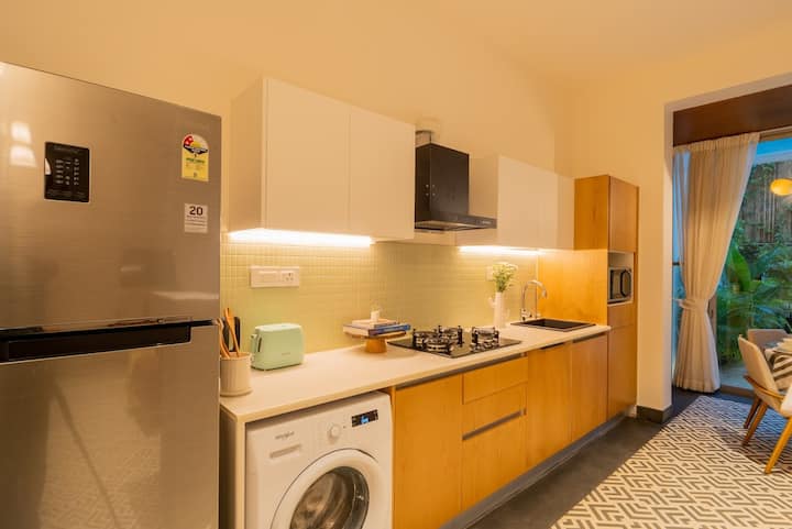 Full kitchen image 4