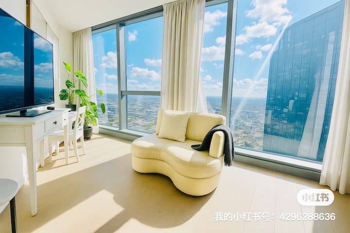 Skyline 66 executive Grandeur by Ritz Carlton