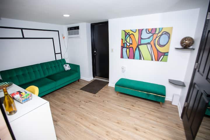 Cozy Beach Airice | Private Studio + Workspace - New York