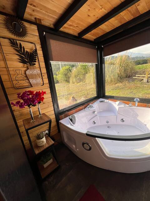 Escape to a Luxury Cabin with Jacuzzi
