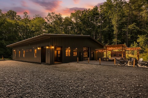 5 King Beds | Sleeps 18 | Game Room | Brew Trail