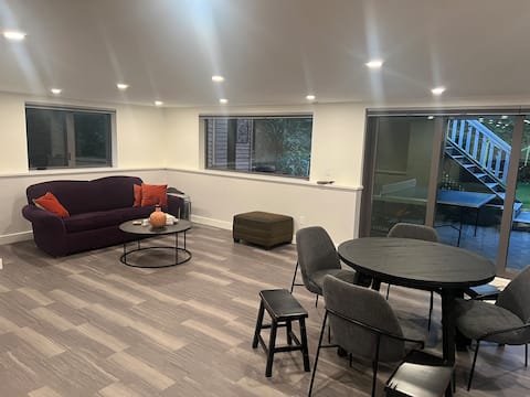 Successful Airbnb property: Spacious Garden Suite in Kerrisdale