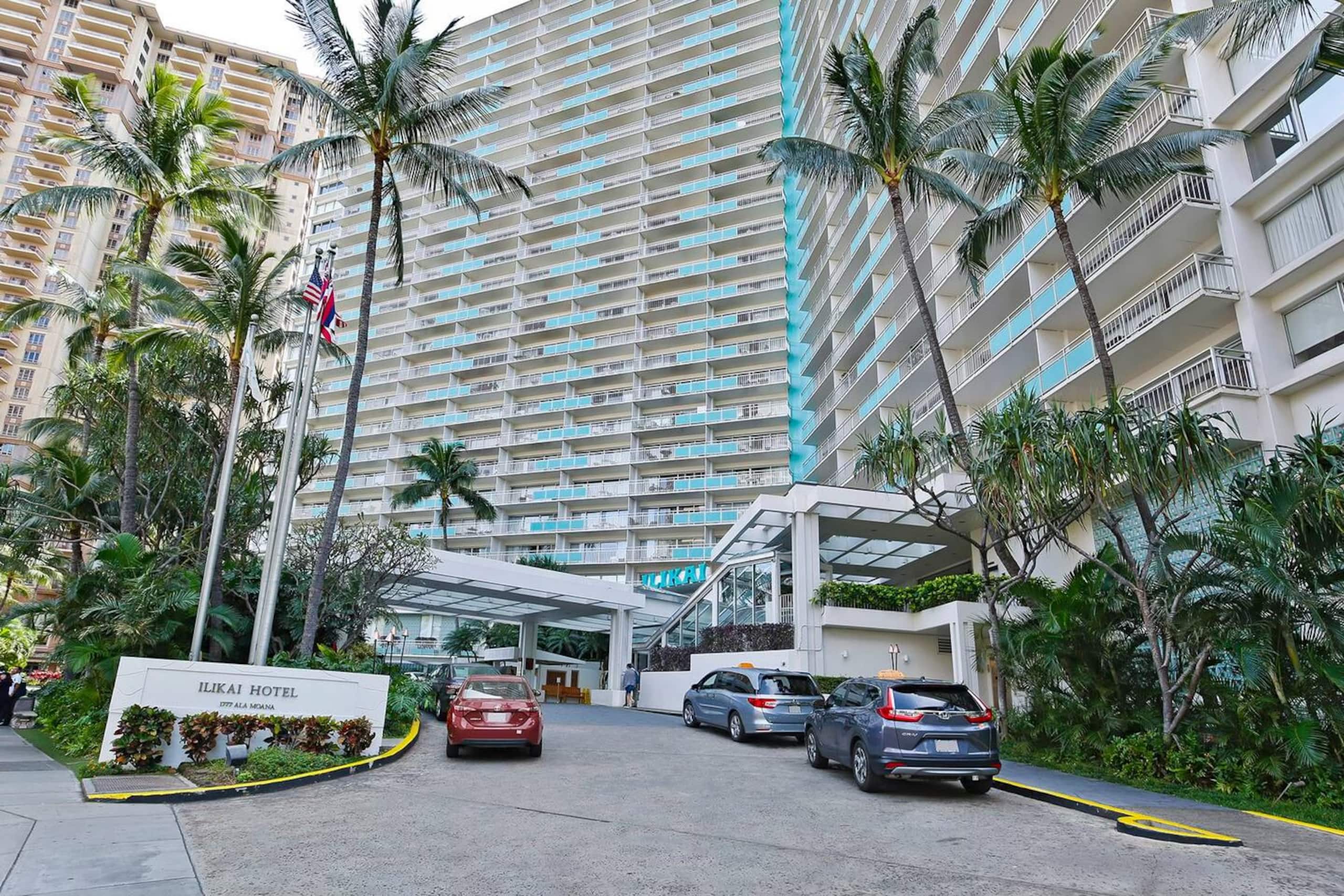 Condo in Honolulu · ★4.78 · 1 bedroom · 1 bed · 1 private bath - Image 32