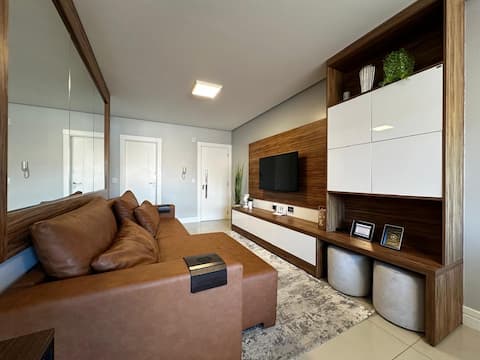 Top Airbnb: Front Sea - 2 Suites - Spacious em Governador Celso Ramos