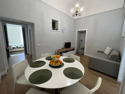 Popular Airbnb listing: Vimergot Mansion in Catania
