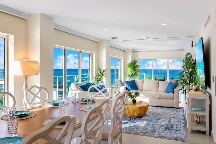 Luxury Ocean & Harbor Front Corner Unit