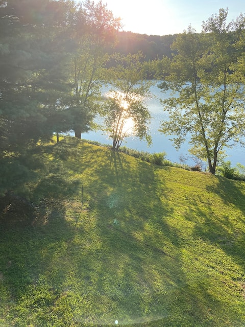 Relaxing, Beautiful Waterfront, w/Dock, Firepit