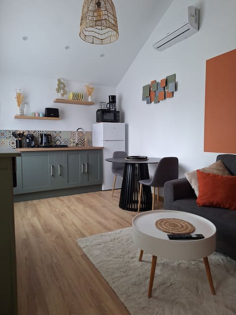 Charming equipped cottage.