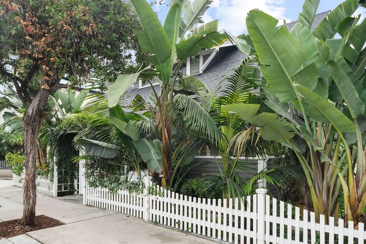 Bungalow Palms gallery image 2