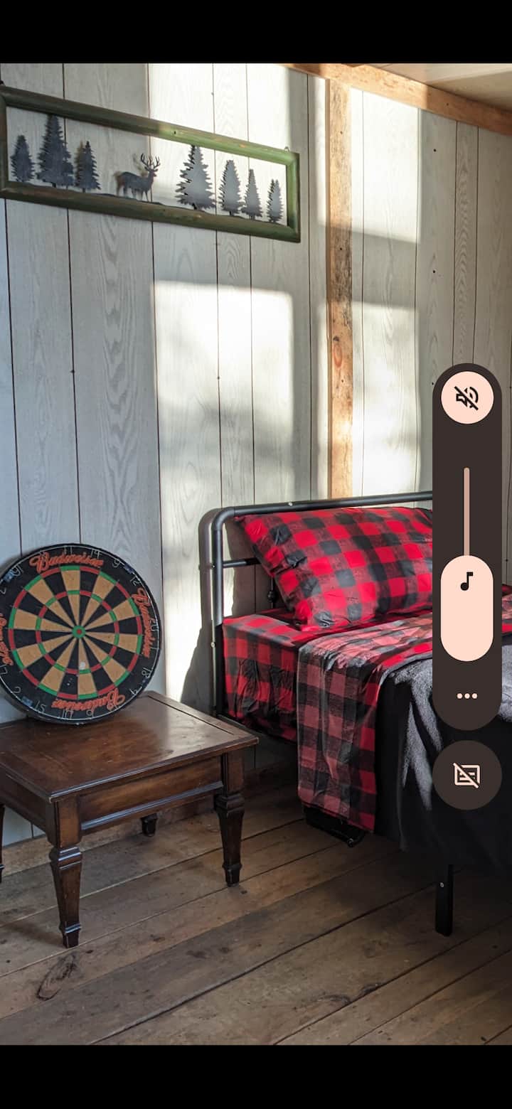 Lily Pond Cabin - Granville