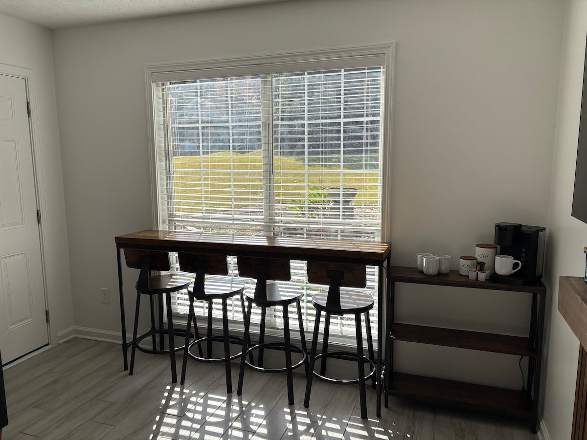 Urban FarmHouse Suite