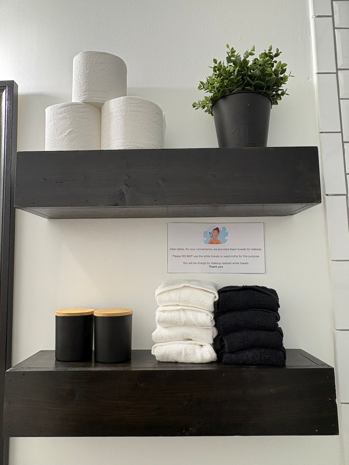 Urban FarmHouse Suite