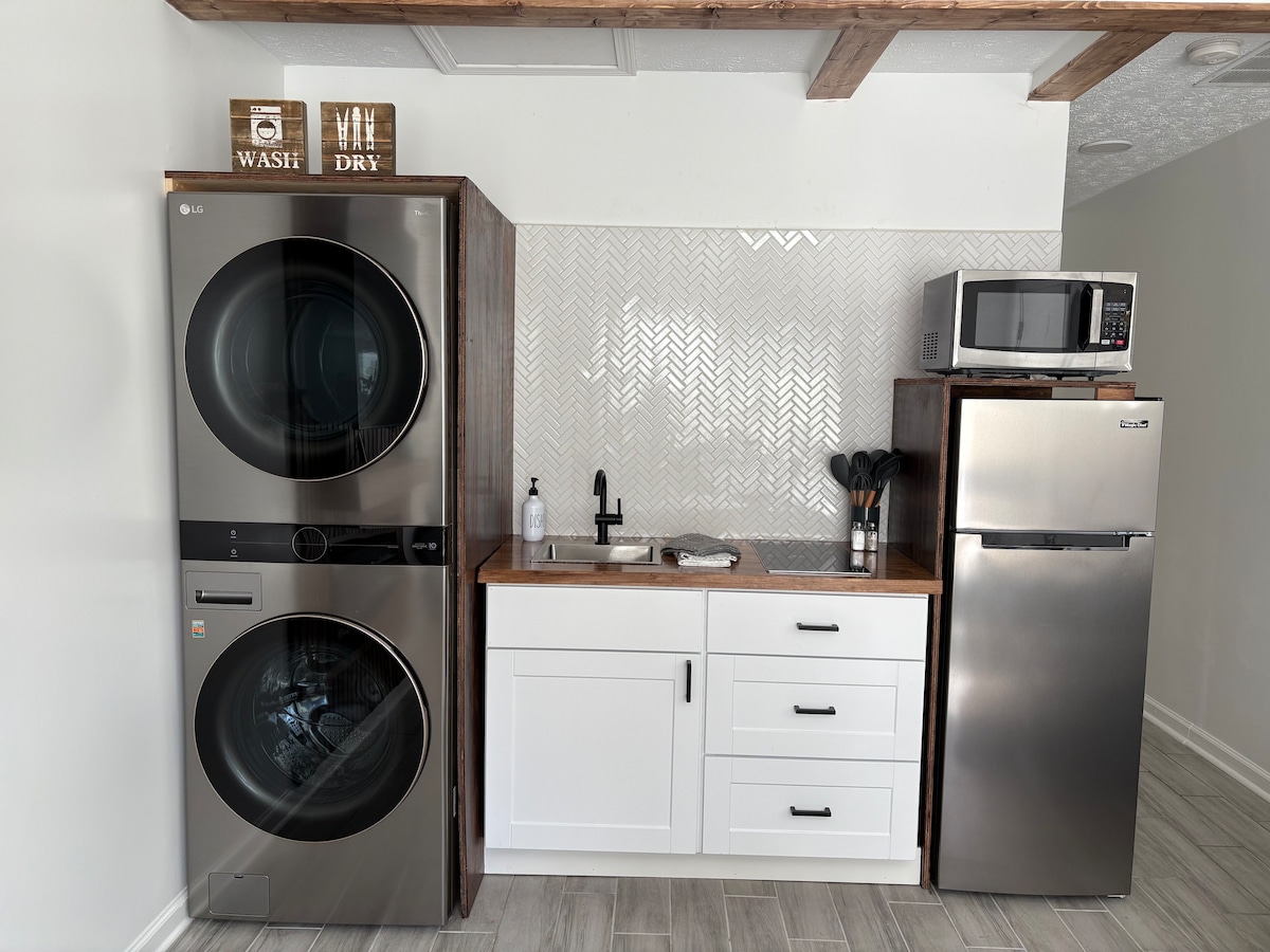 Urban FarmHouse Suite