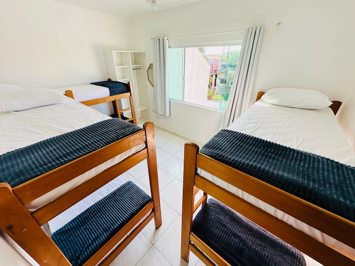 საძინებელი 4