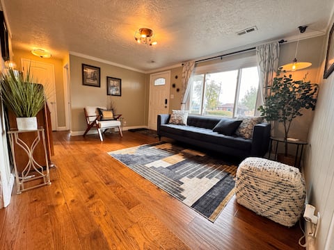 Top Airbnb: Spacious 4-Bedroom Home in Salt Lake City