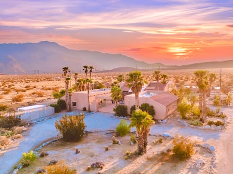 Desert Escape | Pool • Spa • Theatre • 16+ Guests