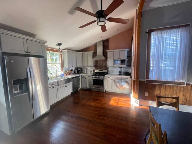 Bohemian Jazz Fest escape awaits you! gallery image 2