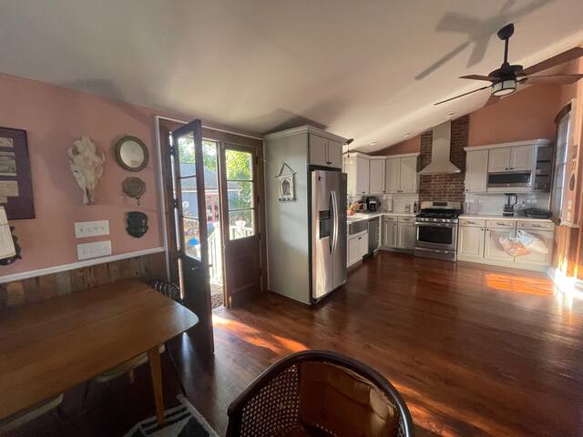 Bohemian Jazz Fest escape awaits you! gallery image 5