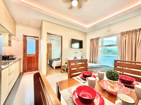 Joy's Space King Bed! Resto+Bar : GenSet, Parking