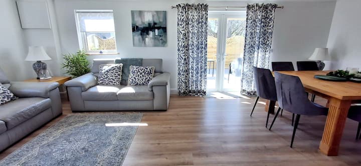 The Discovery Lodge | Co. Derry - County Donegal