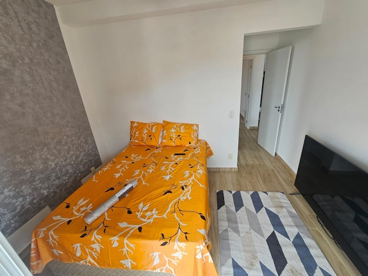 საძინებელი 1