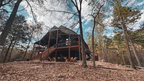 Lakefront Lodge