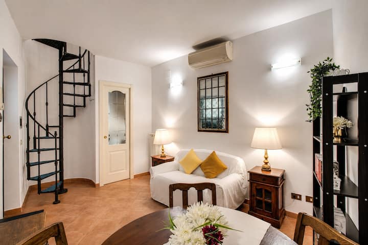 Historic Private House Via Dei Coronari, Rome - Roma