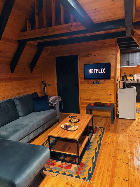 Top Airbnb: Alone with Nature with a Hot Pool | MEG Bungalow in Geyve