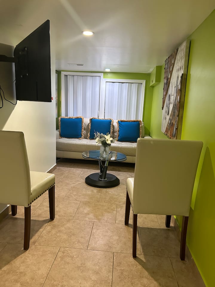 Cozy Apartment - Fort Lee, NJ