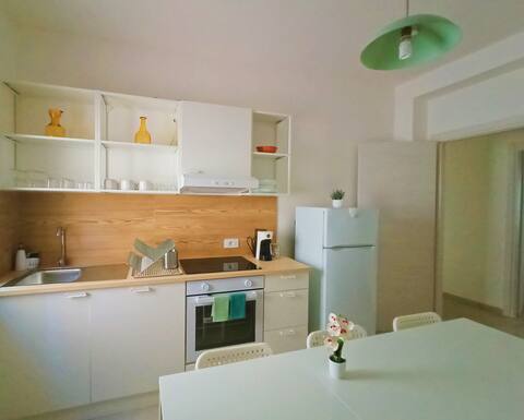 Top Airbnb: Stunning big apartment 100 meters from the beach in Siniscola