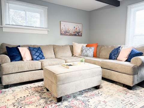 Charming House in the Heart of Downtown Troy!