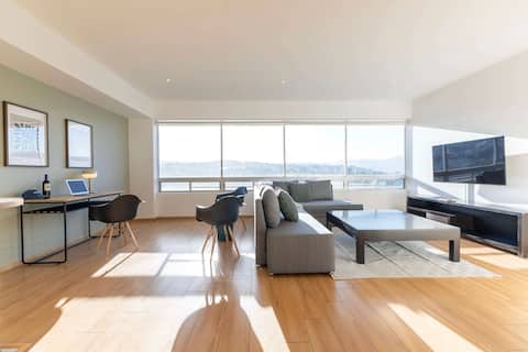 Popular Airbnb listing: Capitalia | Chic 2BR with Gym Near Expo Santa Fe in El Yaqui