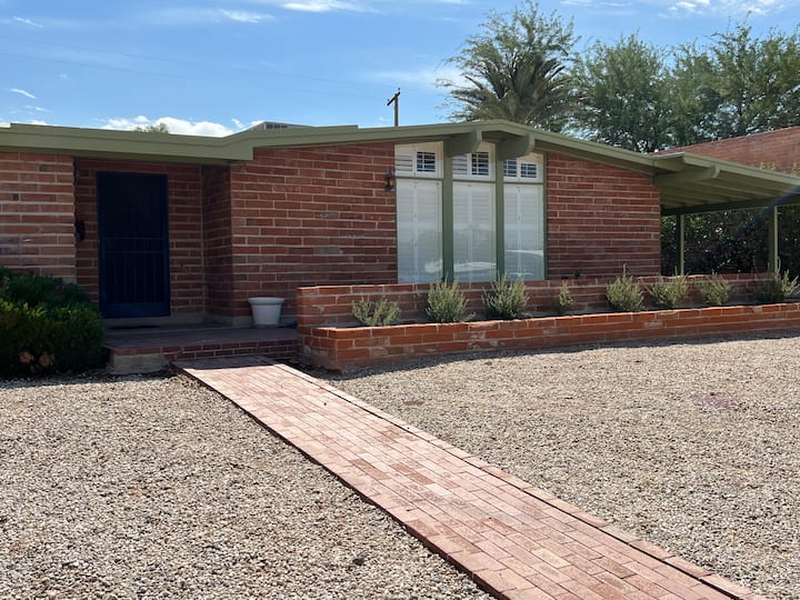 Ggs House - Tucson, AZ