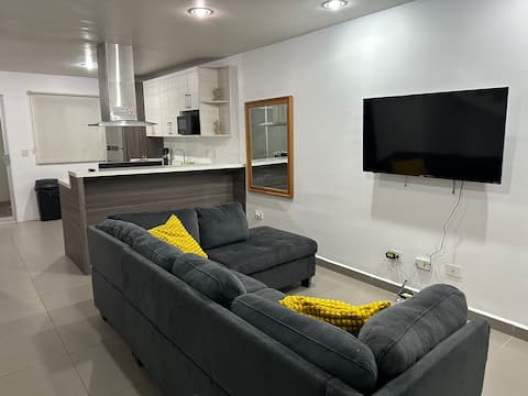 Cozy 2BR House, A/C, 2.5 Baths, Patio, Gated Area