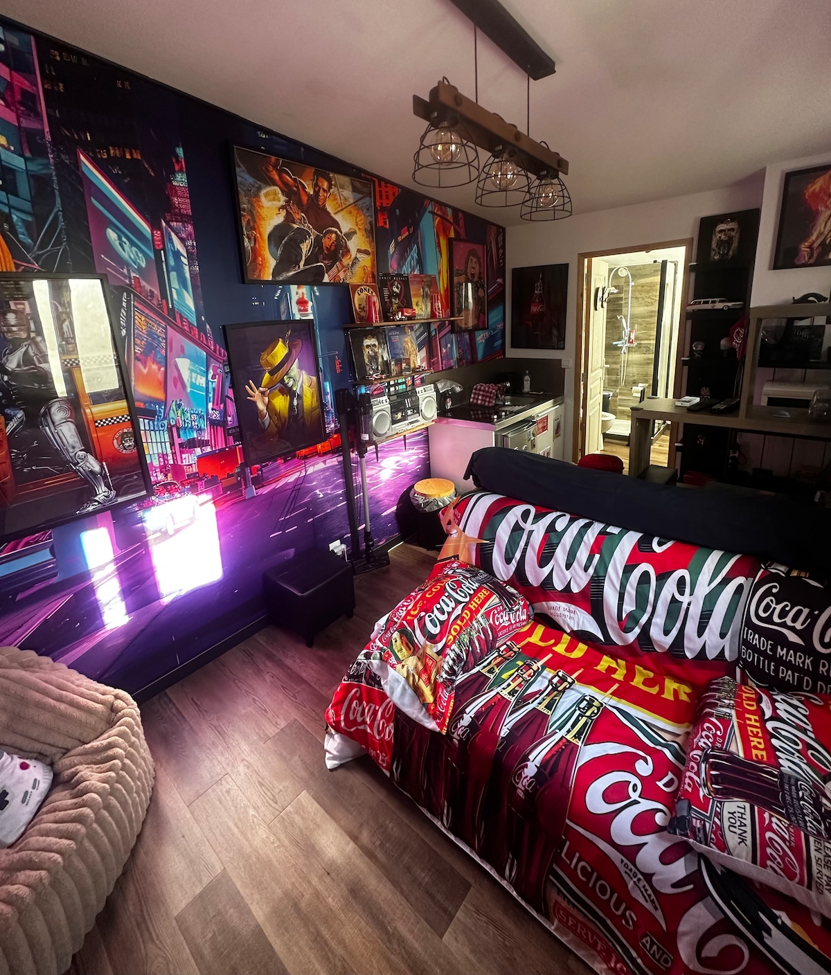 Retro 90s. Cozy. Outdoor. Easy Parking - Guesthouses for Rent in