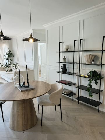 Sacred Abode- Seaside Apartment in Simons Town gallery image 2