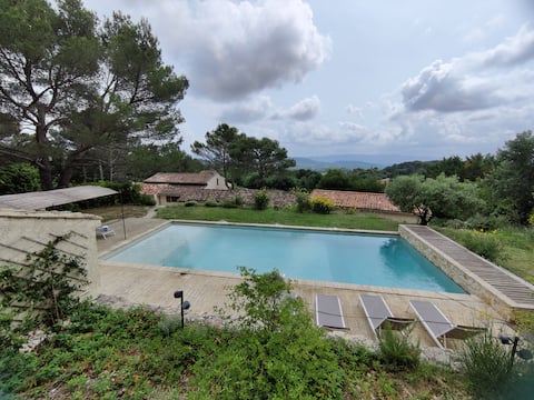 La Canopée, Bastide on the heights of Lourmarin