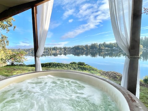 Luxe Lakeside Retreat- Hot Tub S'mores Watersports