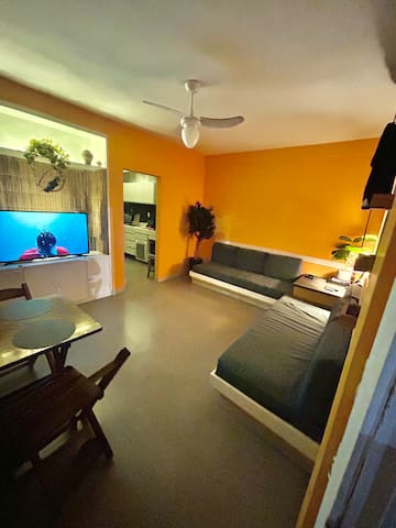 Entire home with 2 bedrooms in Cabo Frio - Praia do Foguete com piscina e mar ao lado