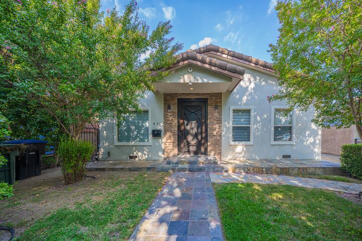 Media District Burbank Airport gallery image 2