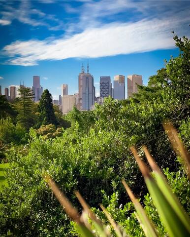 Skyline executive Grandeur by Ritz Carlton gallery image 5