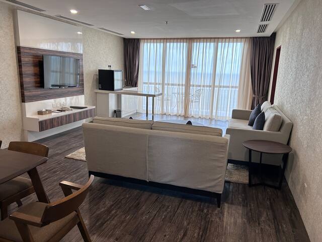 U & A Service Apartment managed Airbnb listing 3