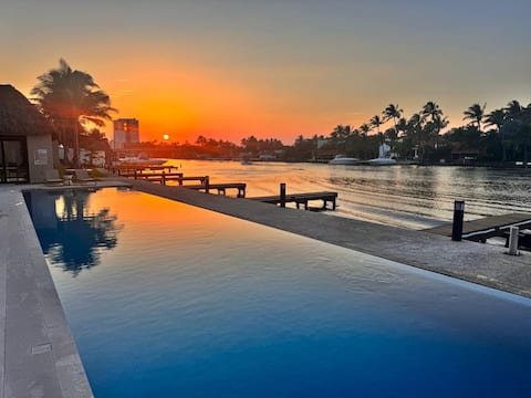 New apartment with 2 TVs, 3 pools, gym, and playroom