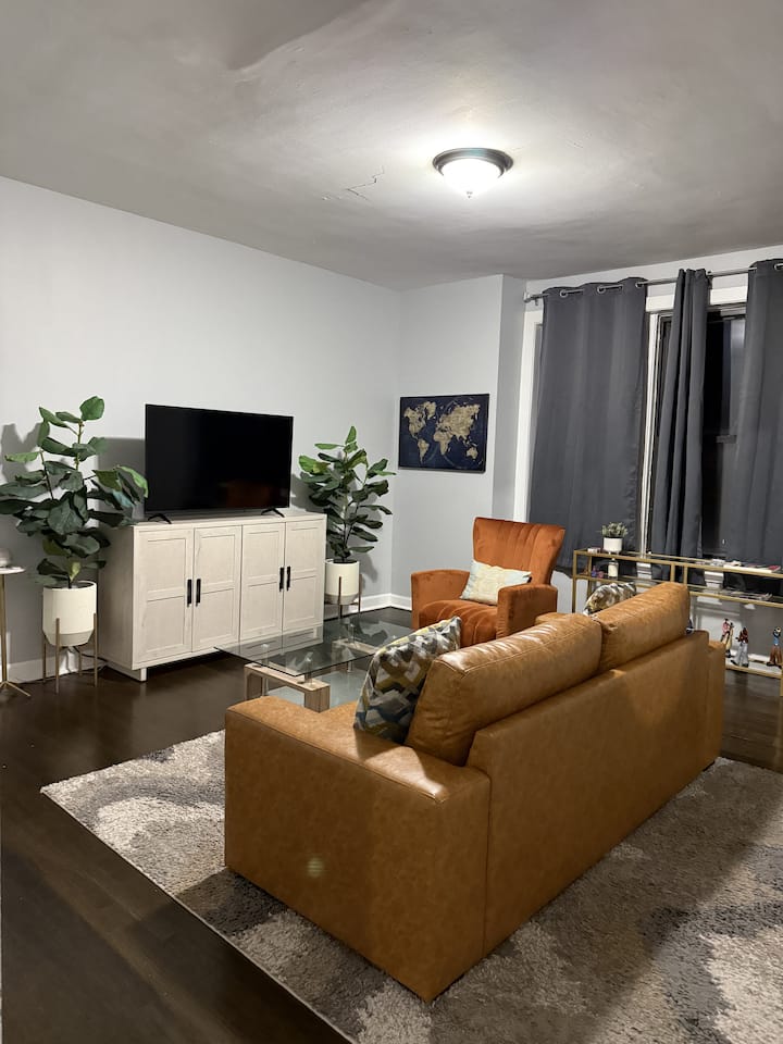 2 Br Apt. | Near Uchicago Campus + The Lakefront ! - Rainbow Beach, IL
