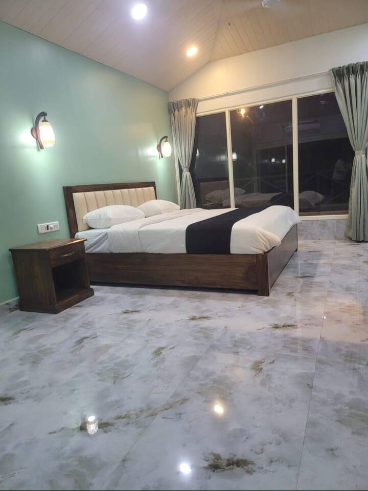 Bedroom 3 image 2