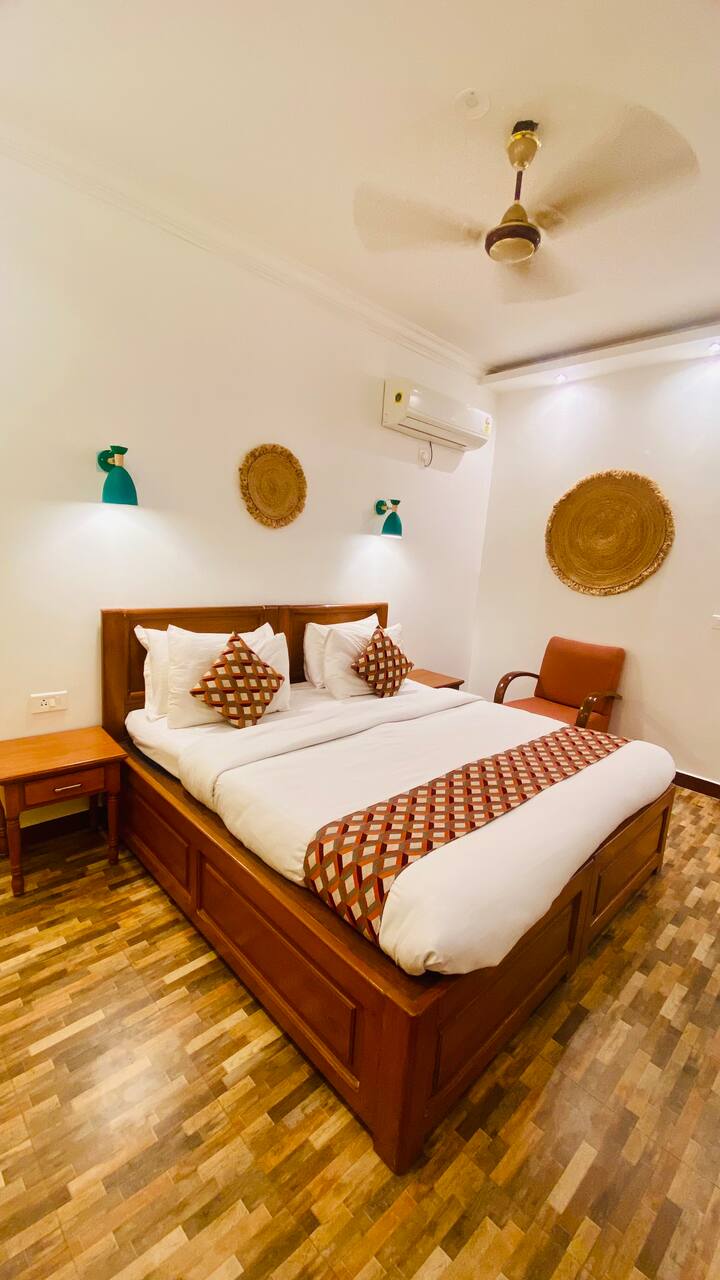 Bedroom 2 image 2