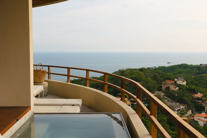 Three Bedroom Villa At Cerro Del Vigia - Zihuatanejo