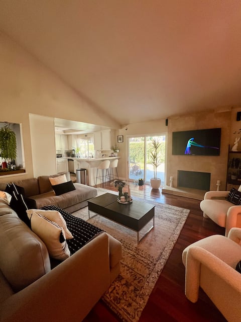 2 Private Rooms in a Shared Home - Monthly Stays